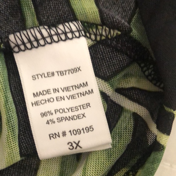 Palm Leaf Gathered Off Shoulder Top Plus 3X - Picture 5 of 8